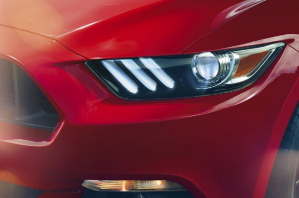 Новый 2015 Ford Mustang поступил в производство (фото + видео)