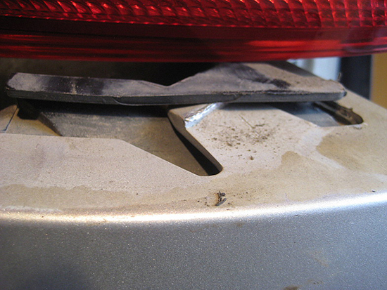 Как снять задний бампер на автомобиле Ford Focus 3 (универсал)? Вот ответ!