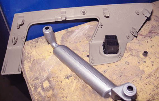 Пошаговый фотоотчет: Снятие панели передней двери на автомобиле Ford Fusion