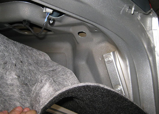 Замена лампочки в задних фонарях Ford Fusion 2014 года выпуска своими руками